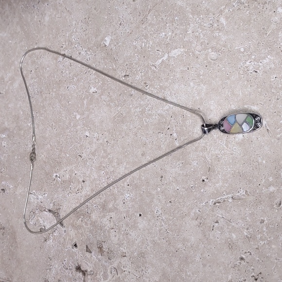 Mother of Pearl Inlay/Sterling Silver Necklace - Picture 4 of 8